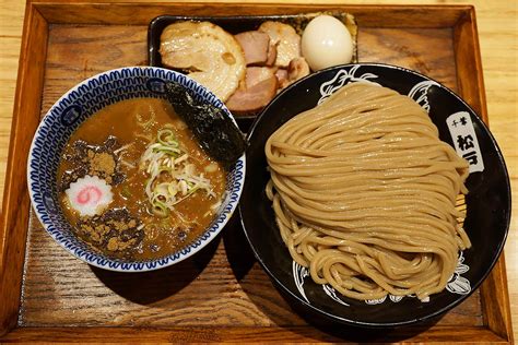 Toyo suisan kaisha,ltd.）は、日本の食品会社。 「マルちゃん」のブランドで親しまれている。モットーは「やる気」と「誠意」。2009年（平成21年）3月に「smiles for all. 中華蕎麦 とみ田 松戸の人気つけ麺屋の行った感想と注意点 | iwb.jp