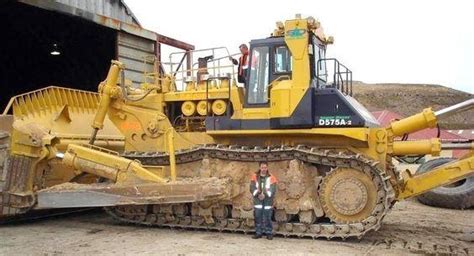 Komatsu 575a 3sd Dozer Review And Specs Iseekplant