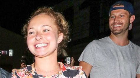 Hayden Panettieres Daughter Has Been Living With Her Dad In Ukraine