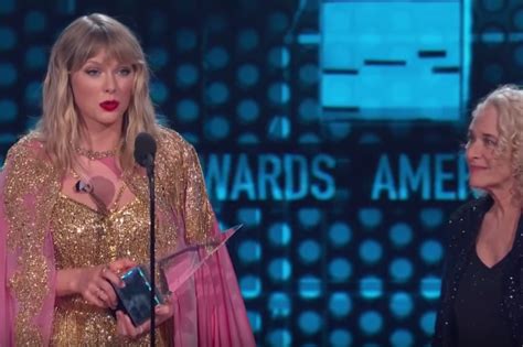 Taylor Swift Breaks Michael Jackson American Music Awards Record
