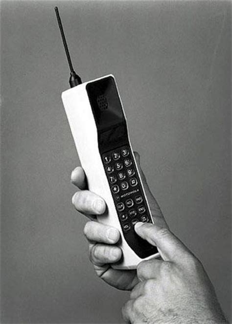 History Motorola Dynatac 8000x Was The First Ever