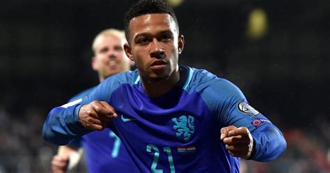 He failed to achieve that at manchester united, but his starring role with lyon is now expected to earn him a. Joker Depay rettet Niederlande in Luxemburg | kurier.at