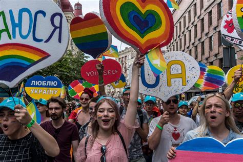 Lgtbi En Ucrania ¿hacia El Matrimonio Igualitario Queerídico