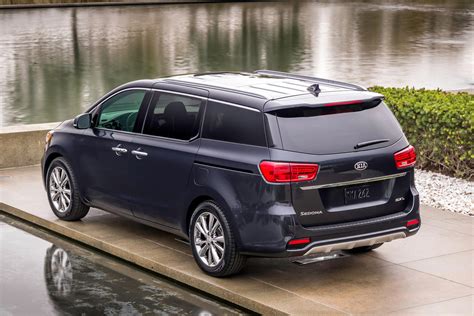 2021 Kia Sedona Review Pricing Sedona Minivan Models Carbuzz