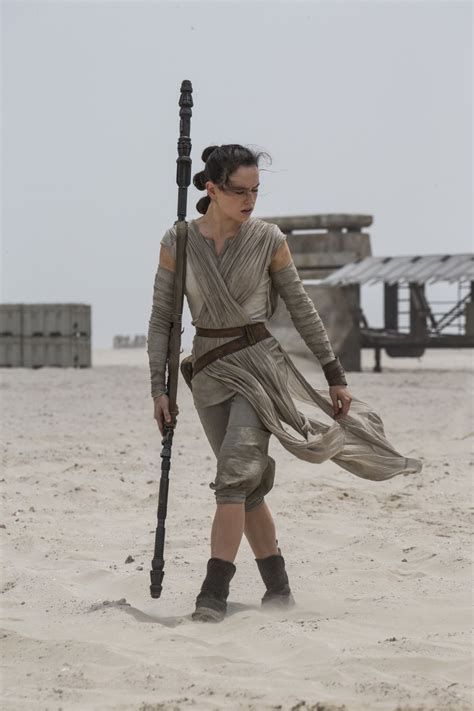 Daisy Ridley Star Wars The Force Awakens Poster And Photos Celebmafia