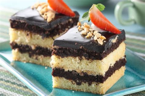 We would like to show you a description here but the site won't allow us. Resep Cake Cokelat Pisang Karamel Enak, Cake Lembut Dengan ...