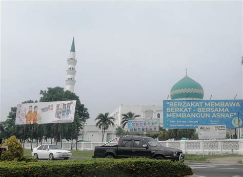 Bacaan ipu antara 0 dan 50 adalah baik, 51 hingga 100 (sederhana), 101 hingga 200 (tidak sihat), 201 hingga 300 (sangat tidak sihat) dan 300 ke atas (berbahaya). Tawau Daerah Pertama Di Sabah Catat IPU Tidak Sihat ...