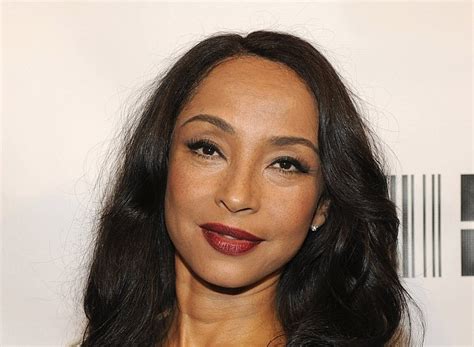 Sade To Release First New Music In Eight Years New York Amsterdam
