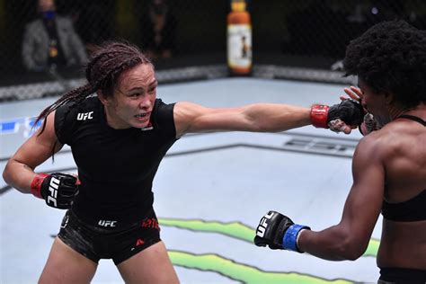 UFC Vegas Results Michelle Waterson Edges Out Angela Hill In