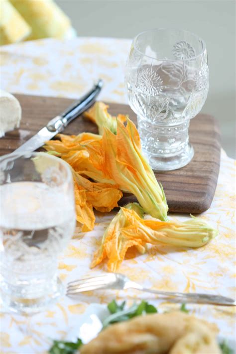 The butter adds a nutty flavor and helps the zucchini to overcooked zucchini turns mushy. Fried Zucchini Flowers with Mozzarella: Fiori di Zucca ...