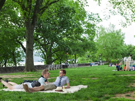 Best Picnic Spots In Nyc Including Parks And Gardens