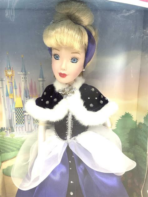 Lot Disney Princess Cinderella Porcelain Keepsake Doll