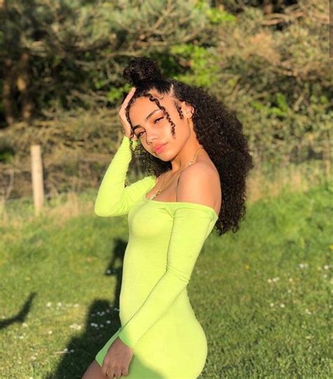 Pin By 🖤 On Underrated Instagram Cuties Curly Girl