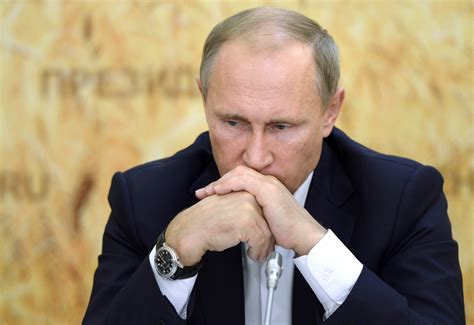 Putins Surprise Syria Move Leaves World Wondering What Hell Do Next