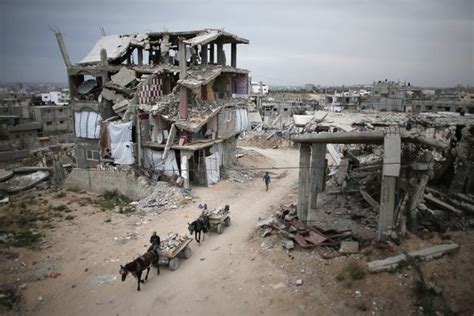 Merry christmas from gaza strip! Gaza Strip Economy on 'Verge of Collapse,' World Bank Says ...