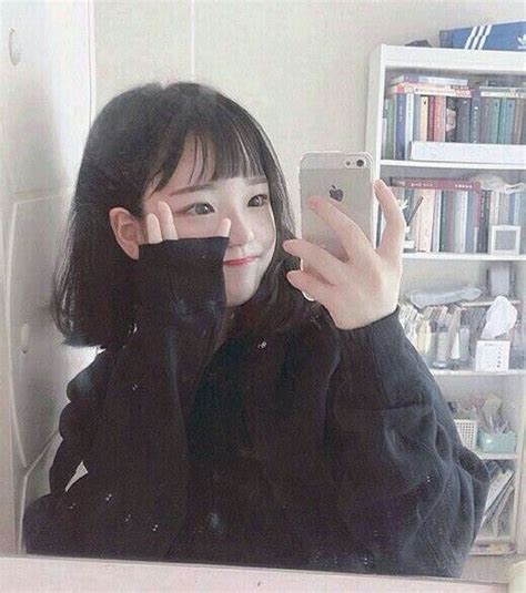Korean Ulzzang And Mirror Selfie Image 7164486 On