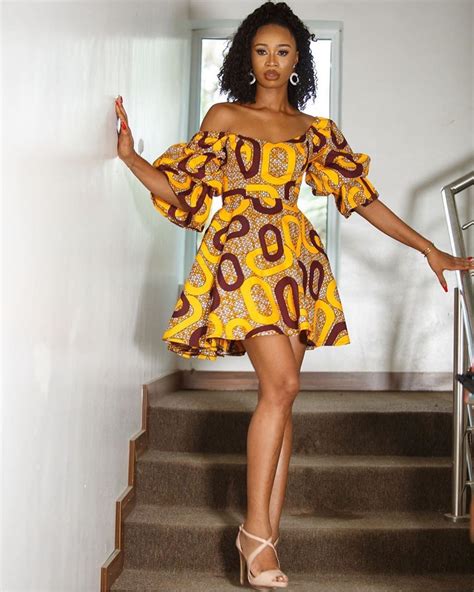 A chitenge is a piece of cloth, 2 yards or meters in length that women wrap around their body. Ankara Styles With Tasty Designs in 2020 | Ankara gown ...