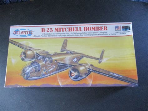 Atlantis B 25 Mitchell Bomber 164 Scale