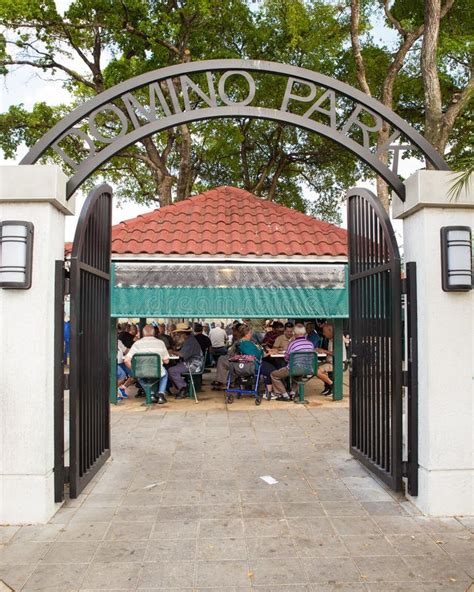 Domino Park Kleine Havana Miami Redaktionelles Foto Bild Von Havanna