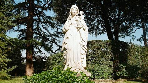 Bertemu Bunda Maria Di Taman Vatikan HIDUPKATOLIK Com