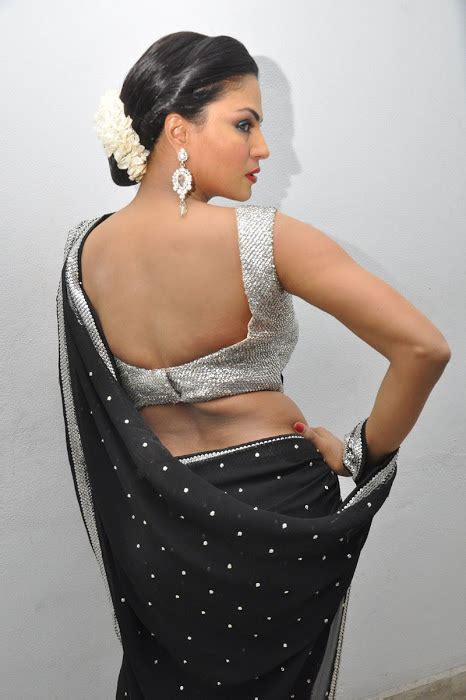 Veena Malik Latest Stills In Saree Eepixer