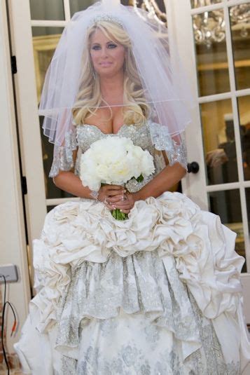 amazing kim zolciak wedding dress of all time the ultimate guide blackwedding4