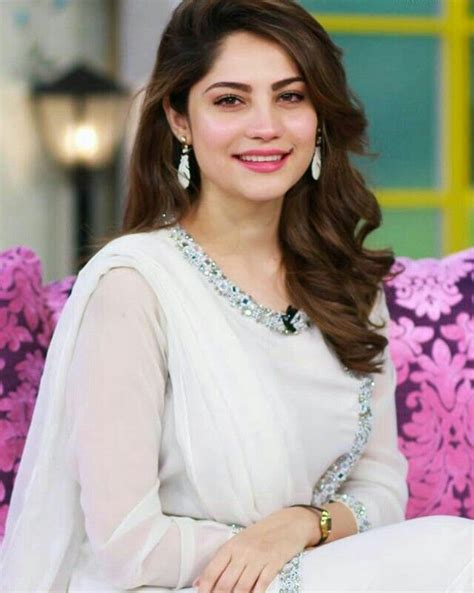 Neelam Muneer Stylish Actresses Bollywood Girls Pakistani White Dress