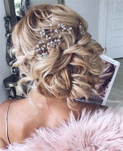 20 Exquisite Prom Updos For Long Hair