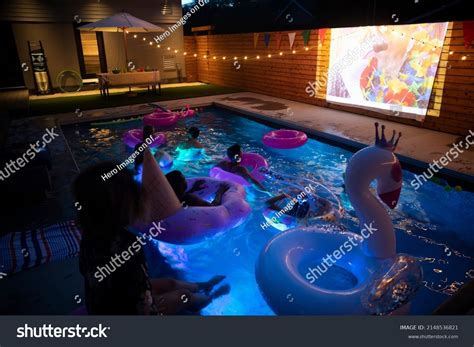 Pool Parties At Night Ideas
