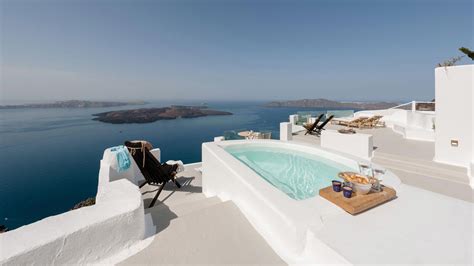Cocoon Cave Suites In Santorini The Hotel Of Your Dreams