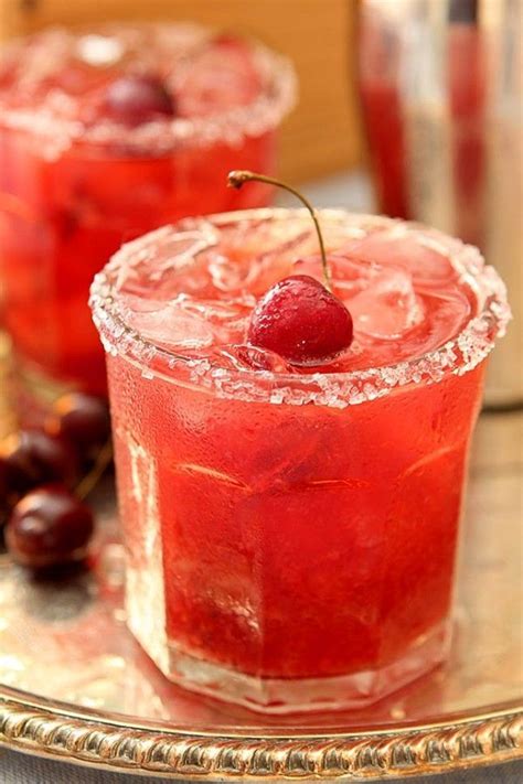 Cherry Old Fashioned Smash The Key To A Successful Summer Smash Plenty Of Fresh Cherries Pair