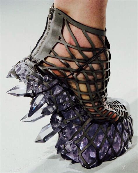 Iris Van Herpen Fw 2015 変な靴 面白い靴 靴