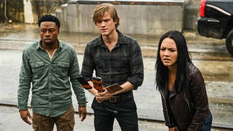 Macgyver Renewed By Cbs For Season 4 The Tv Ratings Guide