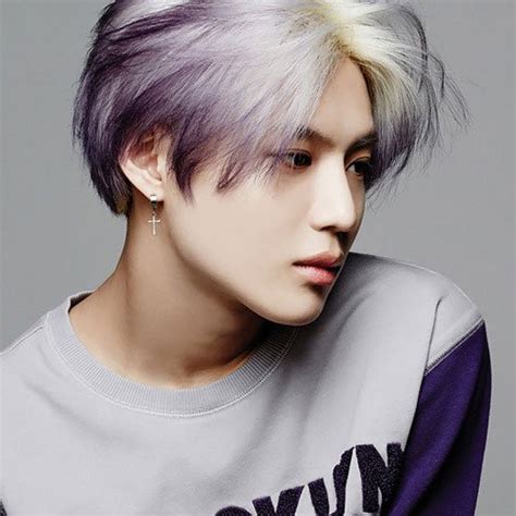 One of the kpop idols who maintain her long hair like rapunzel is suzy. Korean Hairstyles For Men | Men's Hairstyles + Haircuts 2017