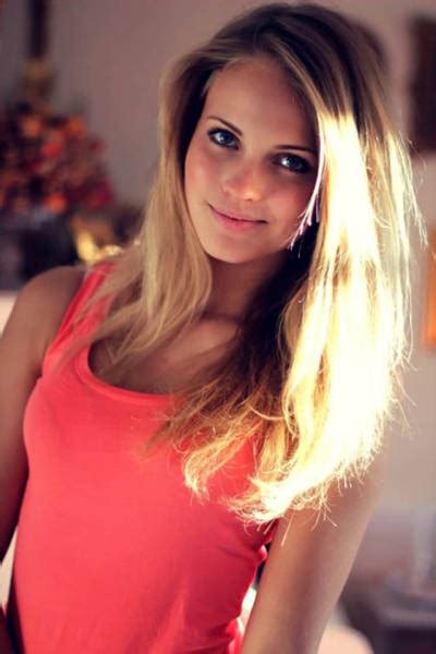 There Are Beautiful Girls Here Pics Izismile Com