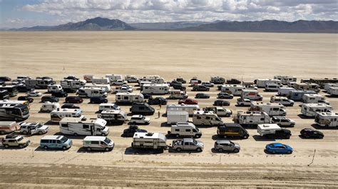 Thousands Of Burning Man Revelers Begin Exodus After Flooding Us News