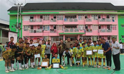 Partai Pamungkas Turnamen Futsal Hima Penjaskesrek Undhari SMAN 1 Koto