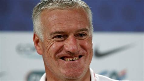 Deschamps didier dents teeth refaire pourquoi fait dit est stars realtime elle pitch jan sont footballers. Didier Deschamps vrea sa-si puna dintii cu banii luati de ...