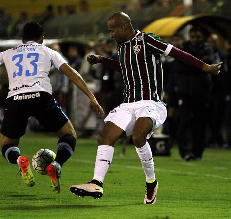 Siga o uol esporte no. Fluminense x Grêmio - 11/06/2016 | Volta Redonda - 11/06/201… | Flickr