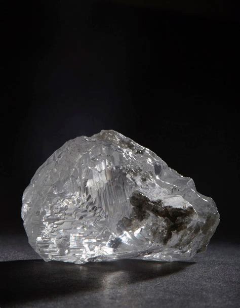 A Flawless 100-Carat Diamond Is Being Auctioned with No Reserve | Galerie