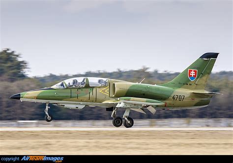 Leading aerospace manufacturer in the czech republic and historically the see how we bend and stress the #l39ng during the fatigue test in the aerospace research centre in prague! Aero L-39ZA Albatros (4707) Aircraft Pictures & Photos ...