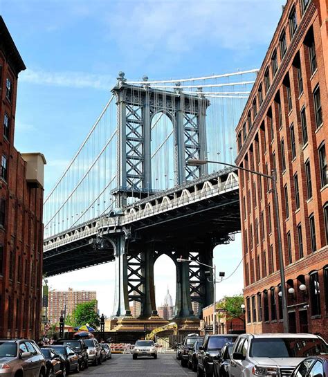 Discover The Dumbo Neighborhood In Brooklyn New York Down Under The