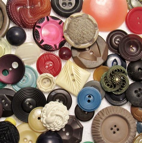 The Vintage Button Assortment Set Of 50 Early To Mid Century Etsy