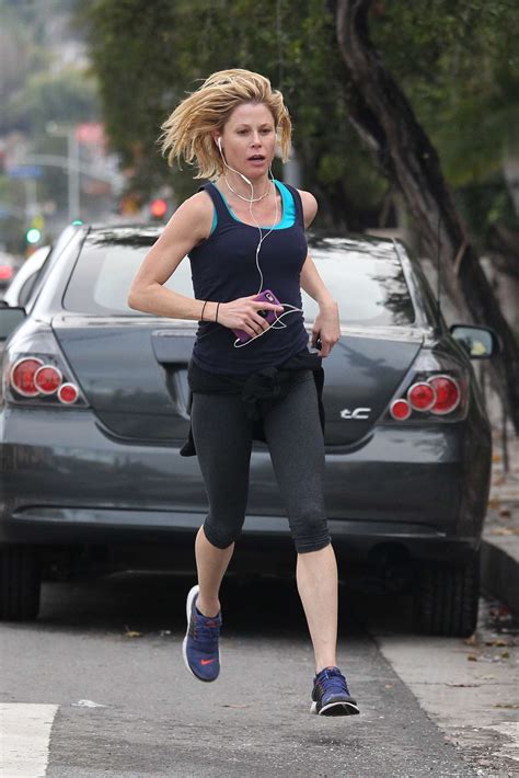 Julie Bowen In Tights Jogging In Sherman Oaks 03 Gotceleb