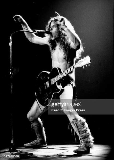 Ted Nugent In Concert Photos And Premium High Res Pictures Getty Images