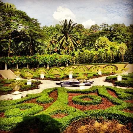 Taman botani perdana), formerly known as lake gardens, is located right west of the old city center. Perdana Botanical Garden Reviews - Kuala Lumpur, Wilayah ...