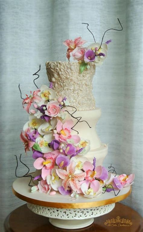 The Ethereal Bride Decorated Cake By Sumaiya Omar The Cakesdecor