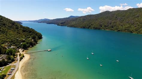 Queen Charlotte Sound Cruise Guide