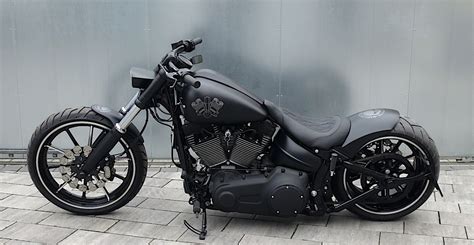 Black Harley Motorcycles