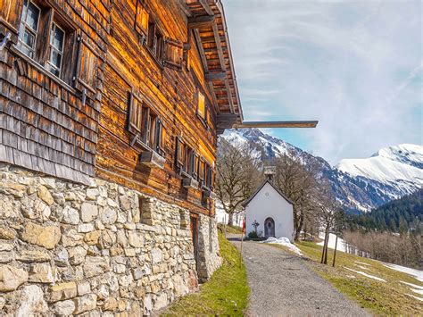 Mit dem gästehaus thannheimer, den ferienwohnung am mühlenweg und am oberöschle bieten wir ihnen 3 gediegene, komfortable feriendomizile in ruhiger südlage von oberstdorf. Bergschön Oberallgäu Kleinwalsertal Tannheimer Tal